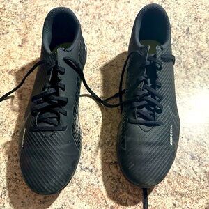 Men Nike soccer cleats 8.5